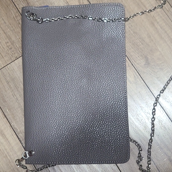 Urban Expressions thin clutch or crossbody bag with silver chain strap - Picture 7 of 12